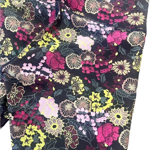 Lululemon Wunder Under Crop Fleurolace High Rise Size 6 - Picture 5 of 9